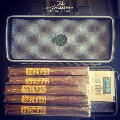 Licencia Particular 5 Count Travel Humidor