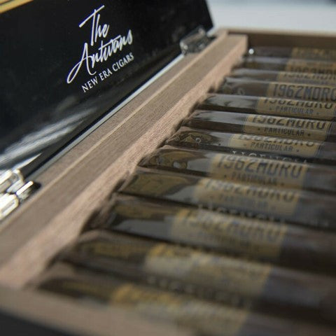Licencia Particular Churchill 24 Count Humidor Box