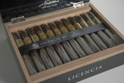 Licencia Particular Supremo 20 Count Humidor Box